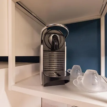 Rione Monti With Private Garden Apartament *